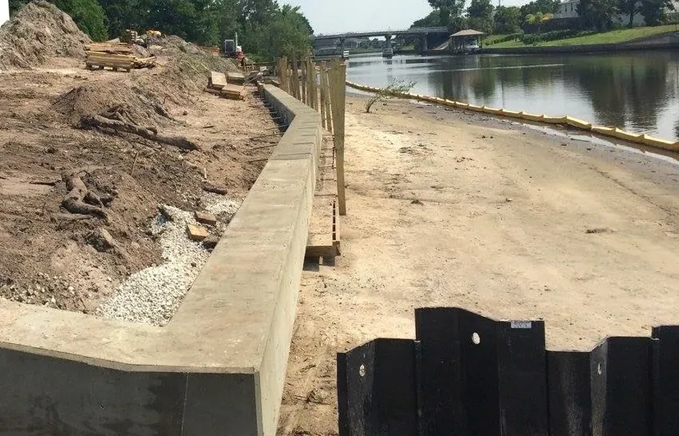 Concrete seawall installation and shoreline wall construction in Florida by AVS Marine