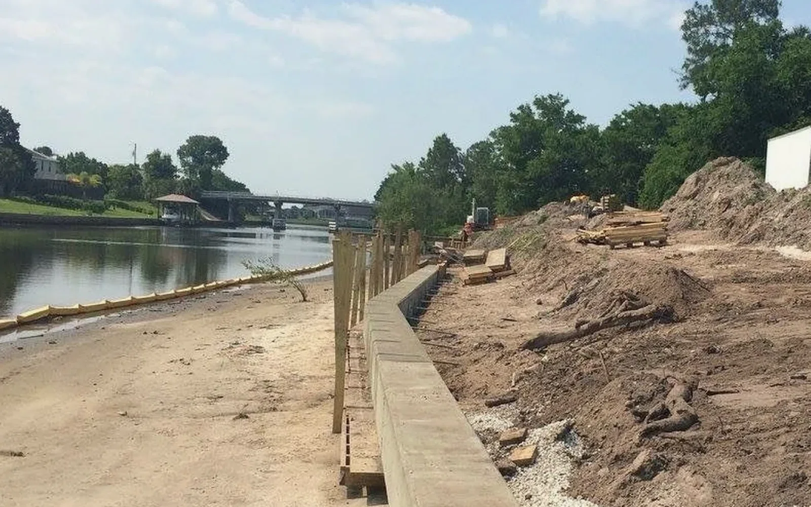 Bulkheads and marine retaining walls. by AVS Marine in Florida